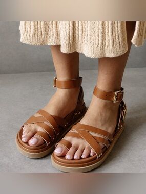ALOHAS Buckle Up Tan Leather Platform Sandals US 9- 8.5-   $220